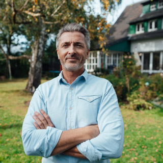 Jean investit dans la pierre